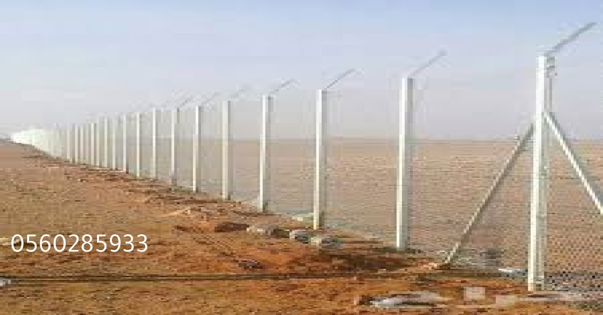 تركيب شبك مزرعة مع بوابة دخول حديدية ثقيلة